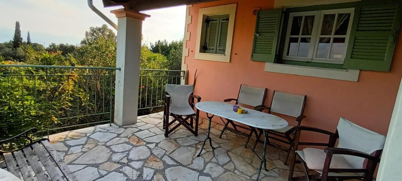 Mistral Maistro Cottage Agios Stefanos  Екстериор снимка